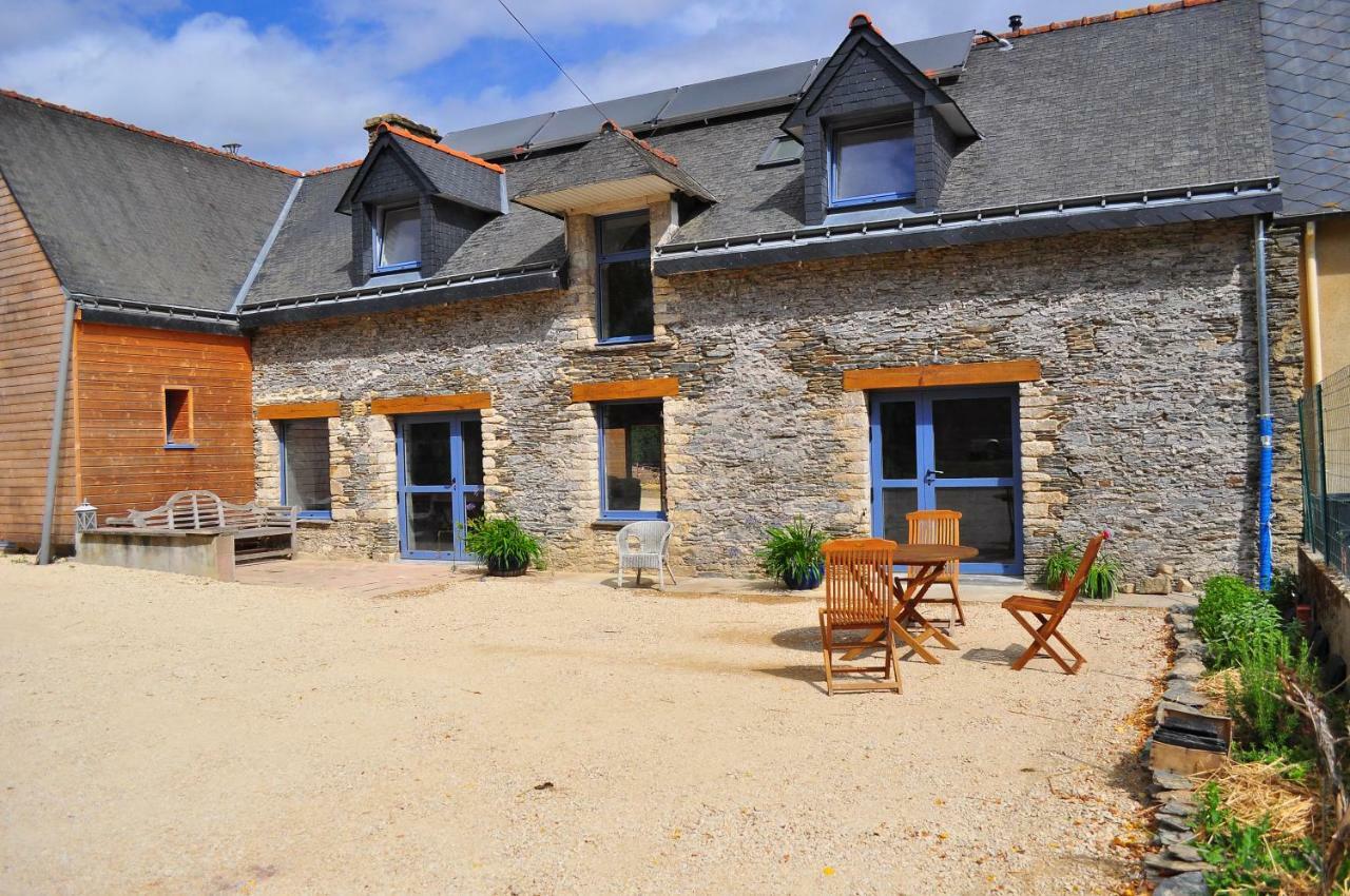 Domaine De Kernanou Hotel Ploermel Exterior photo